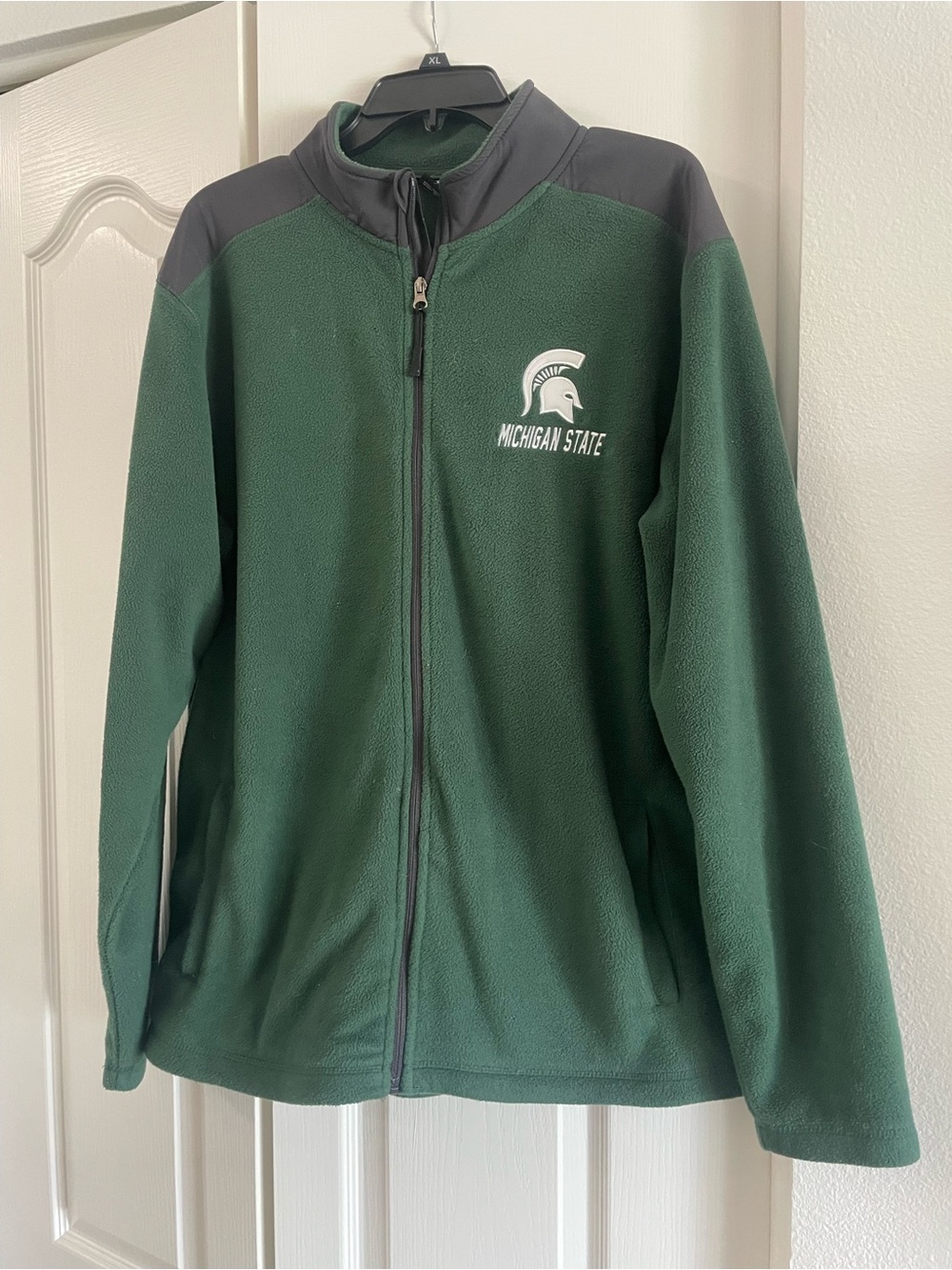 Colosseum Forest Green & Charcoal Michigan State Fleece Jacket